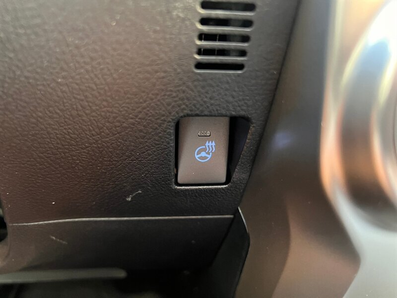 Used 2023 Toyota 4Runner Limited AWD/4WD image 35