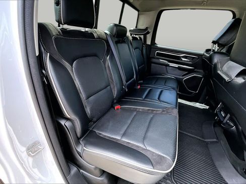 Used 2022 RAM 1500 Laramie AWD/4WD image 23