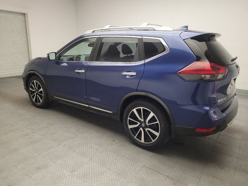 Used 2018 Nissan Rogue SL w/ Premium Package image 3