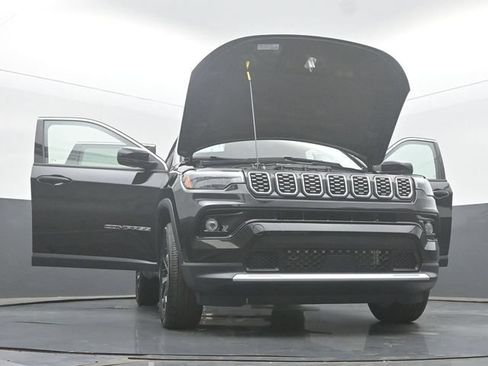 New 2026 Jeep Compass Limited w/ Sun, Sound & Navigation Group AWD/4WD image 61