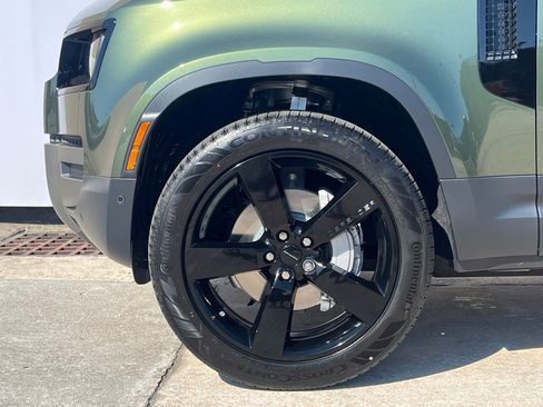 New 2026 Land Rover Defender 110 S image 11