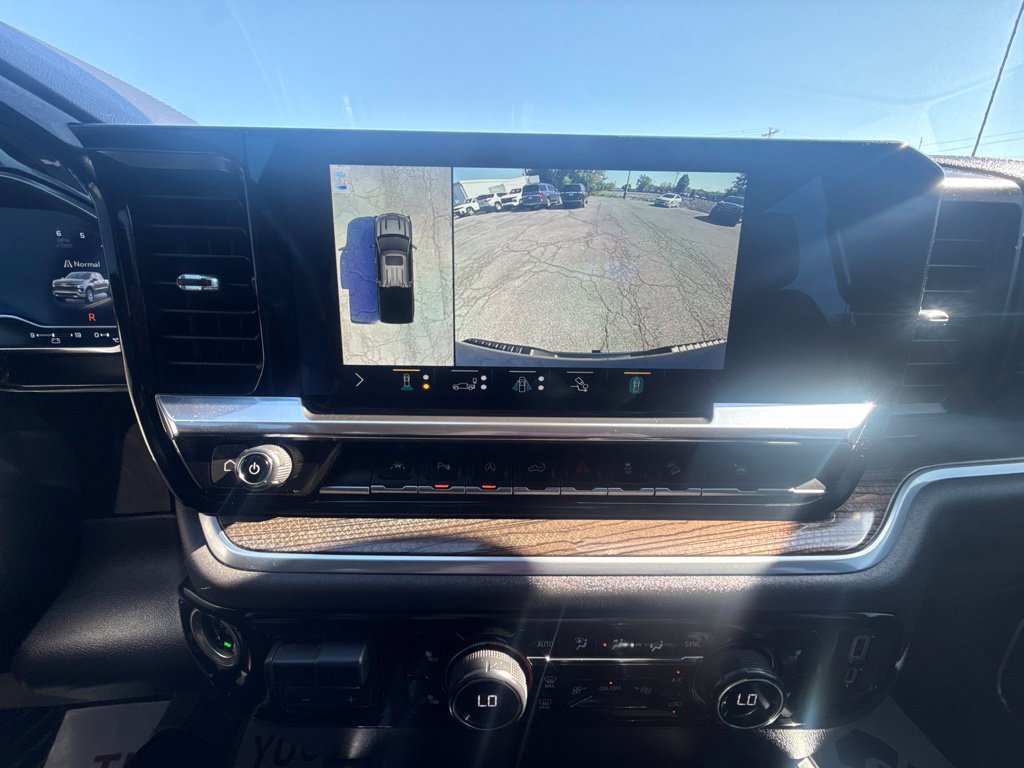 Used 2022 Chevrolet Silverado 1500 RST w/ Convenience Package II AWD/4WD image 26