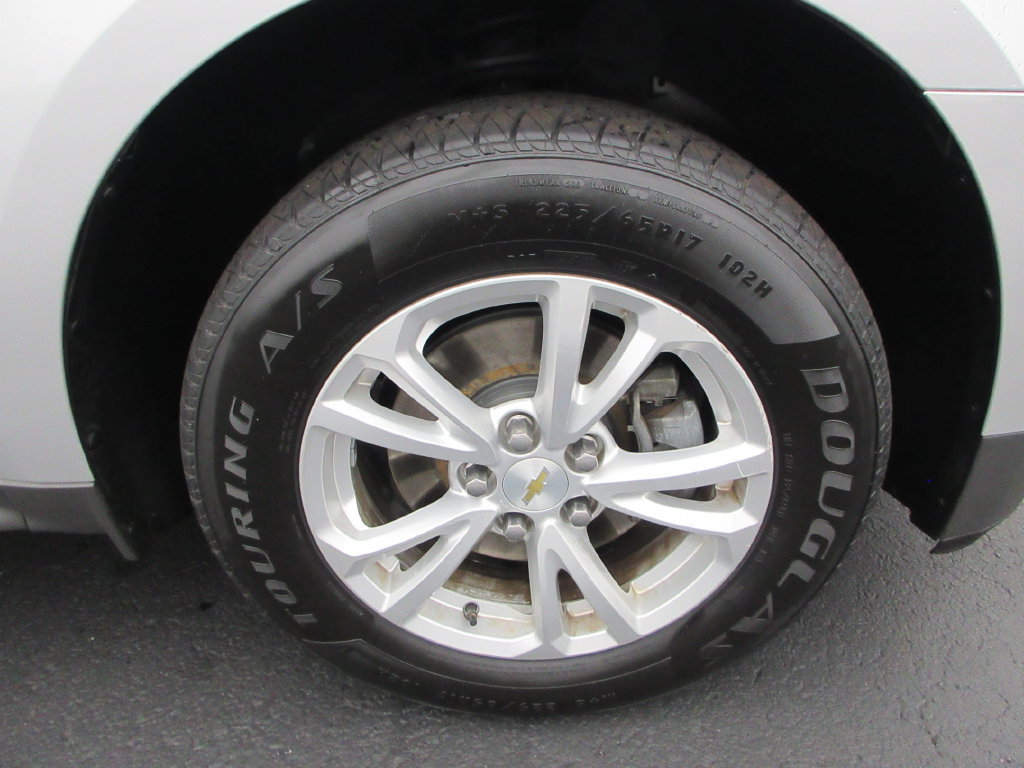 Certified 2017 Chevrolet Equinox LS FWD image 9