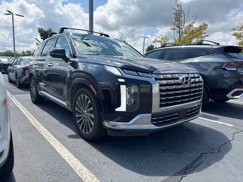Used 2023 Hyundai Palisade Calligraphy w/ Cargo Package AWD/4WD image 5