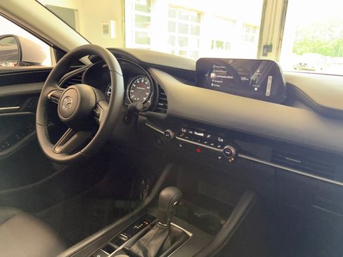 New 2026 MAZDA MAZDA3 2.5 S Sedan w/ Preferred Pkg FWD image 28