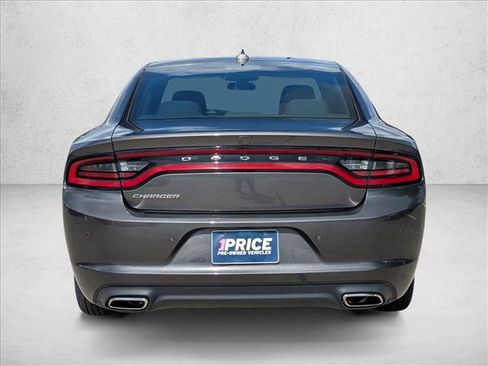Used 2023 Dodge Charger SXT RWD image 5