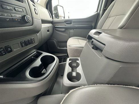 Used 2019 Nissan NV 3500 SL w/ Navigation Package RWD image 30
