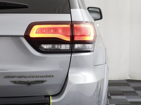 Used 2018 Jeep Grand Cherokee Trackhawk AWD/4WD image 22