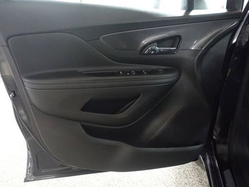 Used 2022 Buick Encore Preferred w/ Safety Package AWD/4WD image 9