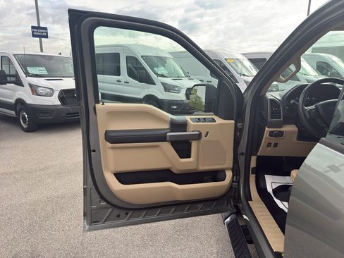 Used 2019 Ford F150 XLT w/ Equipment Group 302A Luxury image 23