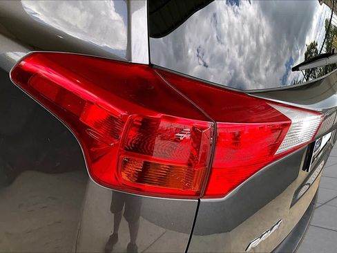 Used 2013 Toyota RAV4 LE FWD image 26
