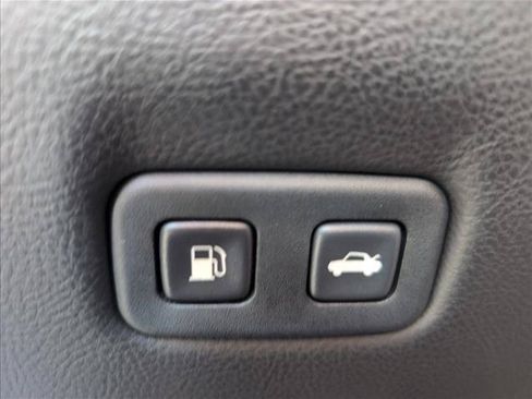 Used 2009 Chevrolet Corvette Coupe RWD image 18