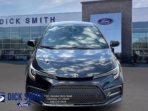 Used 2020 Toyota Corolla SE FWD image 2