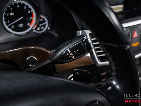 Used 2011 Mercedes-Benz E 550 4MATIC Sedan image 21