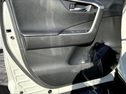 Used 2020 Toyota RAV4 XSE image 22
