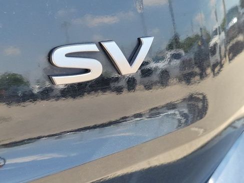 Used 2024 Nissan Rogue SV FWD image 8