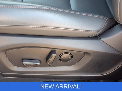 Used 2025 Ford Explorer Active w/ Active Comfort Package AWD/4WD image 4