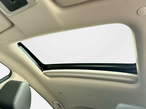 Used 2027 Honda HR-V EX-L image 17
