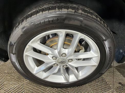 Used 2023 Dodge Durango GT AWD/4WD image 19
