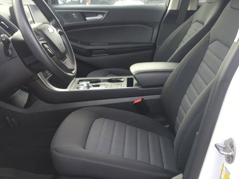 Used 2024 Ford Edge SE image 18