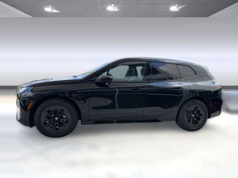 Used 2026 BMW iX xDrive60 w/ Premium Package AWD/4WD image 2