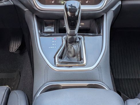 Used 2021 Subaru Outback Limited w/ Popular Package #2 AWD/4WD image 19