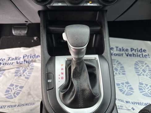 Used 2023 Kia Forte LXS w/ LXS Technology Package image 31