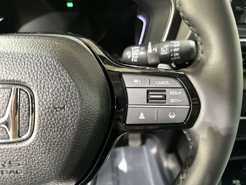 New 2025 Honda Pilot EX-L image 32