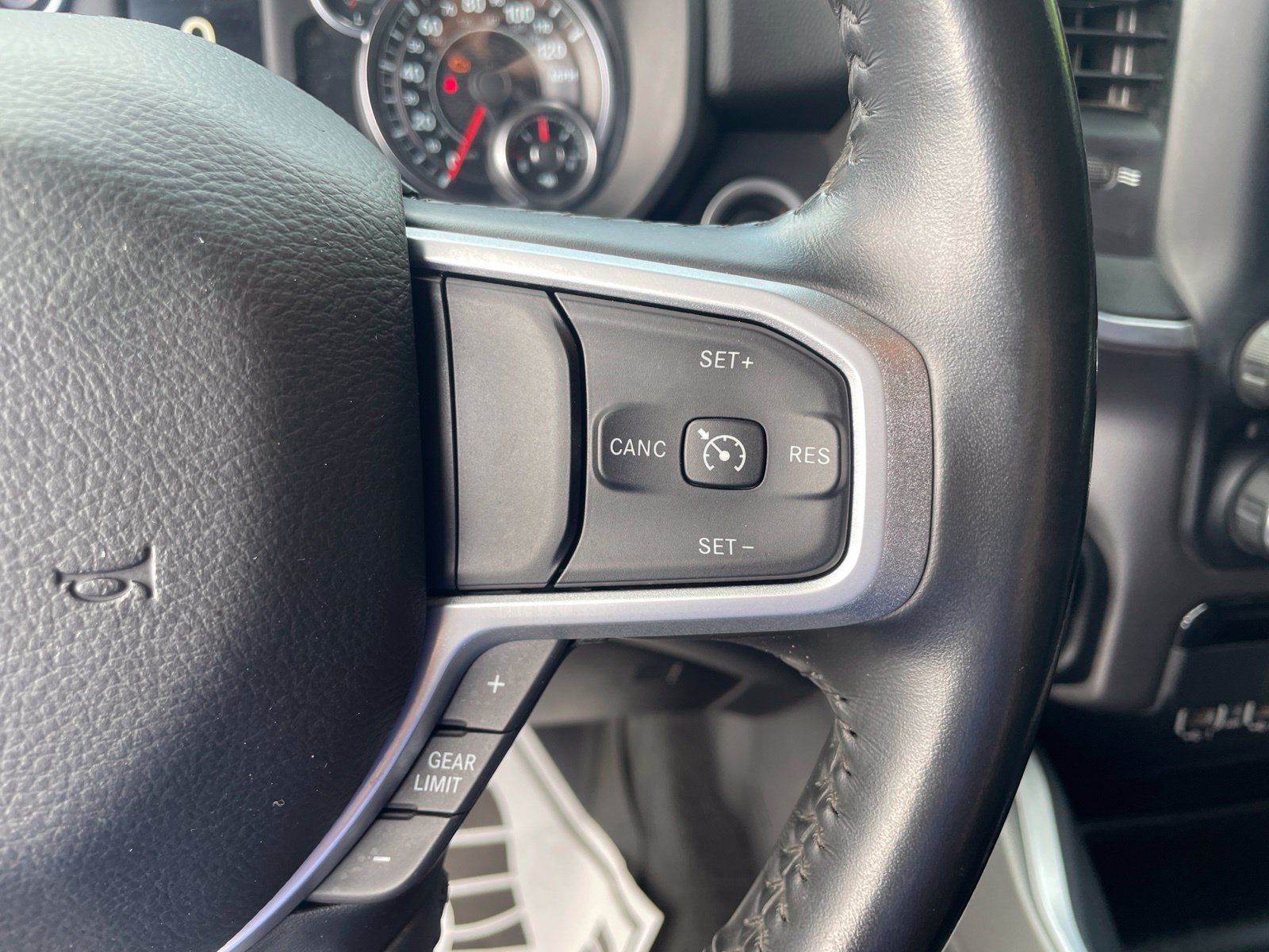 Used 2020 RAM 1500 Lone Star AWD/4WD image 19