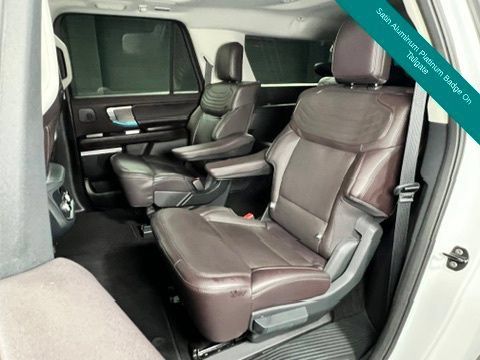 Used 2025 Ford Expedition Max Platinum w/ Platinum Ultimate Package AWD/4WD image 15