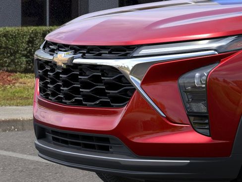 New 2026 Chevrolet Trax LT w/ Driver Confidence Package image 13