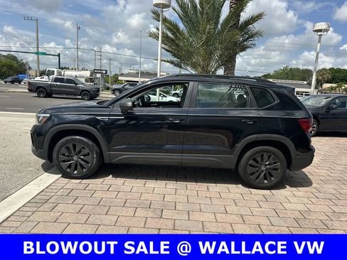 Certified 2023 Volkswagen Taos S FWD image 11