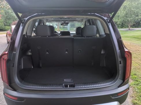Used 2020 Kia Telluride EX w/ Towing Package AWD/4WD image 10