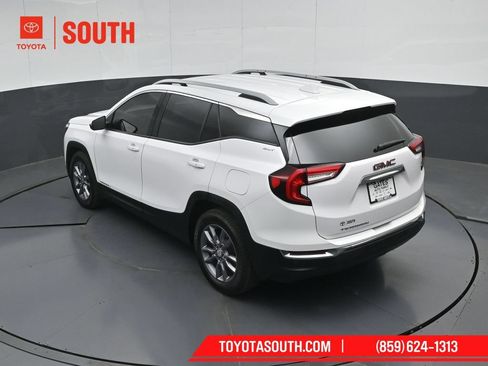Used 2023 GMC Terrain SLT FWD image 51