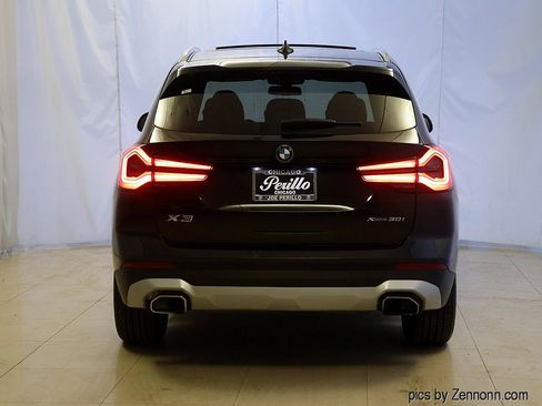Used 2023 BMW X3 xDrive30i w/ Premium Package w/ZPA AWD/4WD image 7