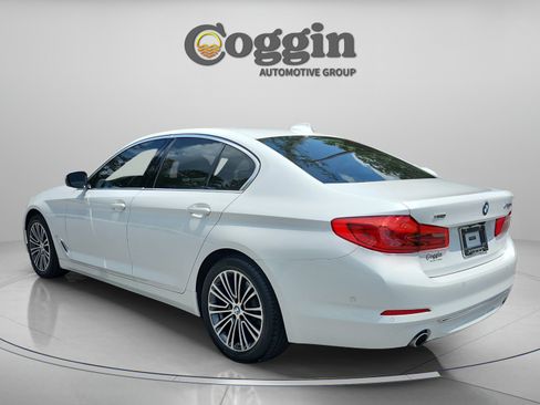Used 2020 BMW 530i xDrive w/ Premium Package AWD/4WD image 3