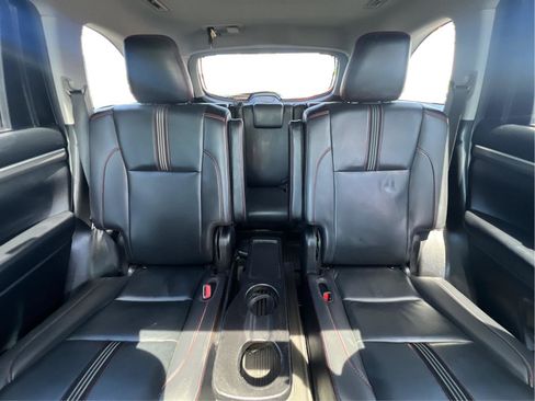 Used 2019 Toyota Highlander SE AWD/4WD image 13