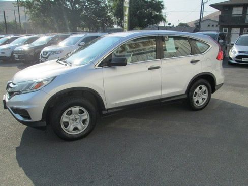 Used 2016 Honda CR-V LX image 3
