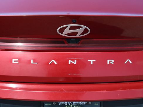 Used 2024 Hyundai Elantra Limited FWD image 8