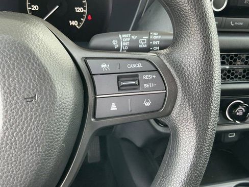 Used 2025 Honda HR-V LX image 27