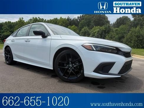 Used 2023 Honda Civic Sport image 1