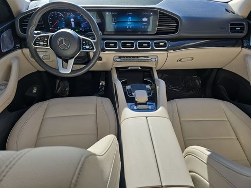 Used 2020 Mercedes-Benz GLS 450 4MATIC image 9