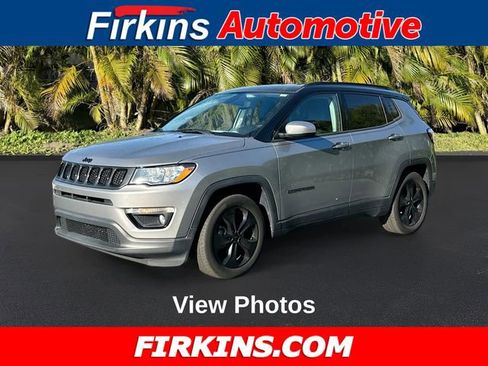 Used 2020 Jeep Compass Latitude image 1