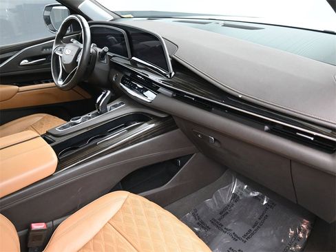 Used 2022 Cadillac Escalade ESV Sport w/ Touring Package image 11