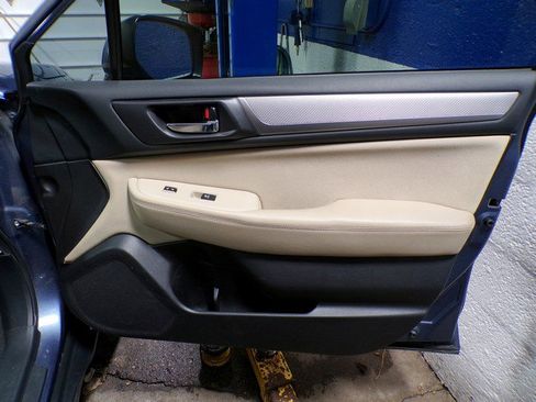 Used 2016 Subaru Outback 2.5i Premium image 22