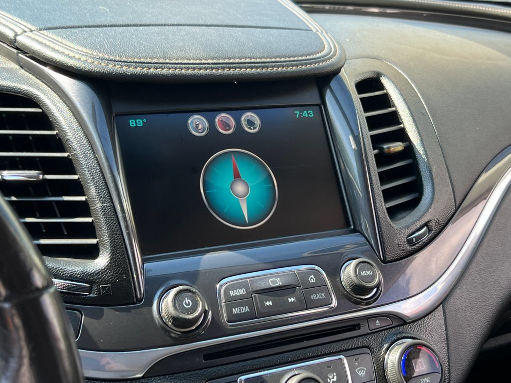 Used 2015 Chevrolet Impala LT w/ Convenience Package FWD image 32