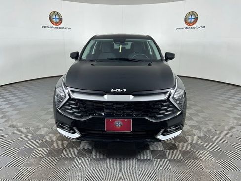 Used 2025 Kia Sportage LX image 17