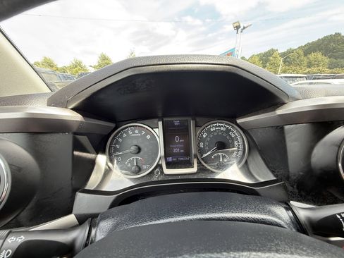 Used 2019 Toyota Tacoma SR5 image 17