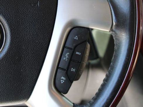 Used 2014 Cadillac Escalade Premium RWD image 21
