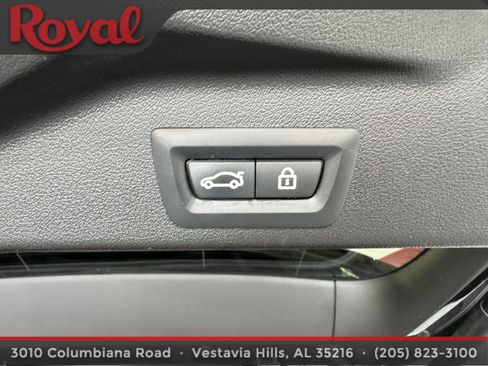 Used 2021 BMW X5 M50i image 13